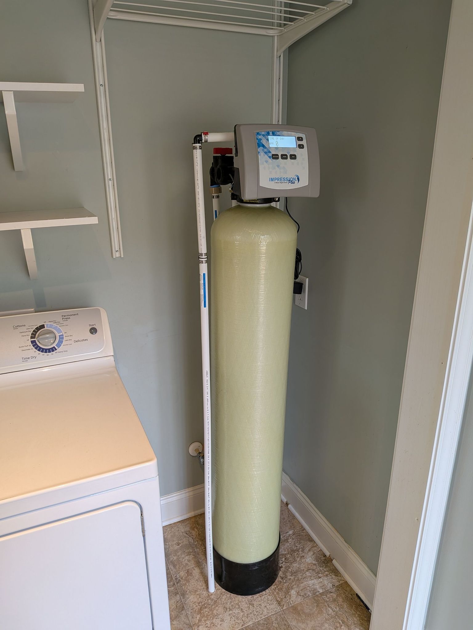 Granular activated carbon filtration equipment for radon in water treatment